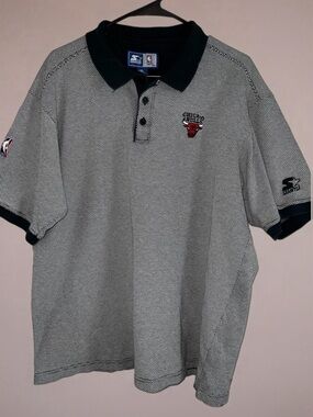 STARTER 90s vintage Chicago Bulls Gray Polo with Black Trim and bulls Logo